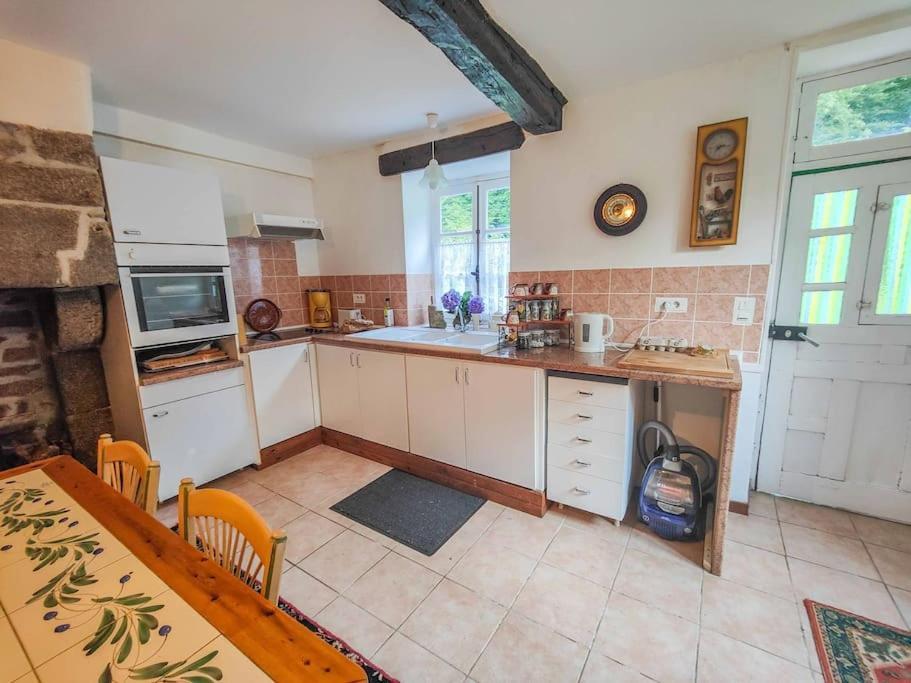 Country Side Haven Two Double Ensuite Bedrooms Couples Exclusive Rate Offered Saint-Michel-de-Montjoie Exterior photo